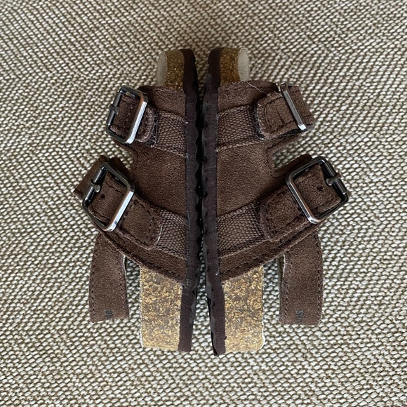 Stride Rite Suede Leo Sandals with Velcro Straps for Baby. Dark Brown. Size 4. - Picture 7 of 16